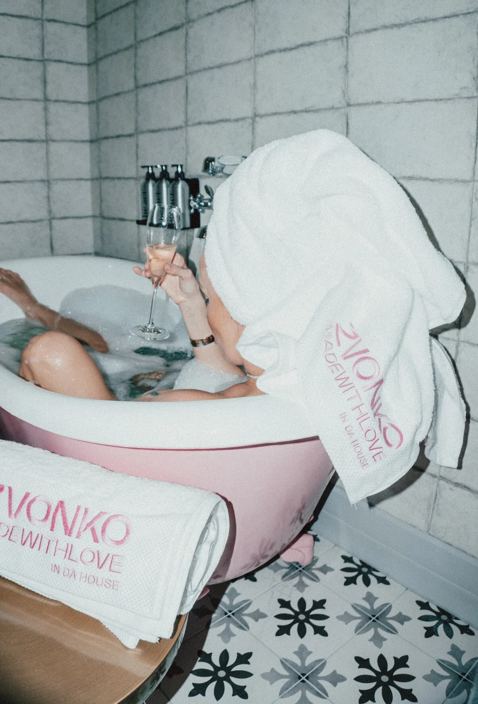 Set of towels Zvonkomadewithlove in da house