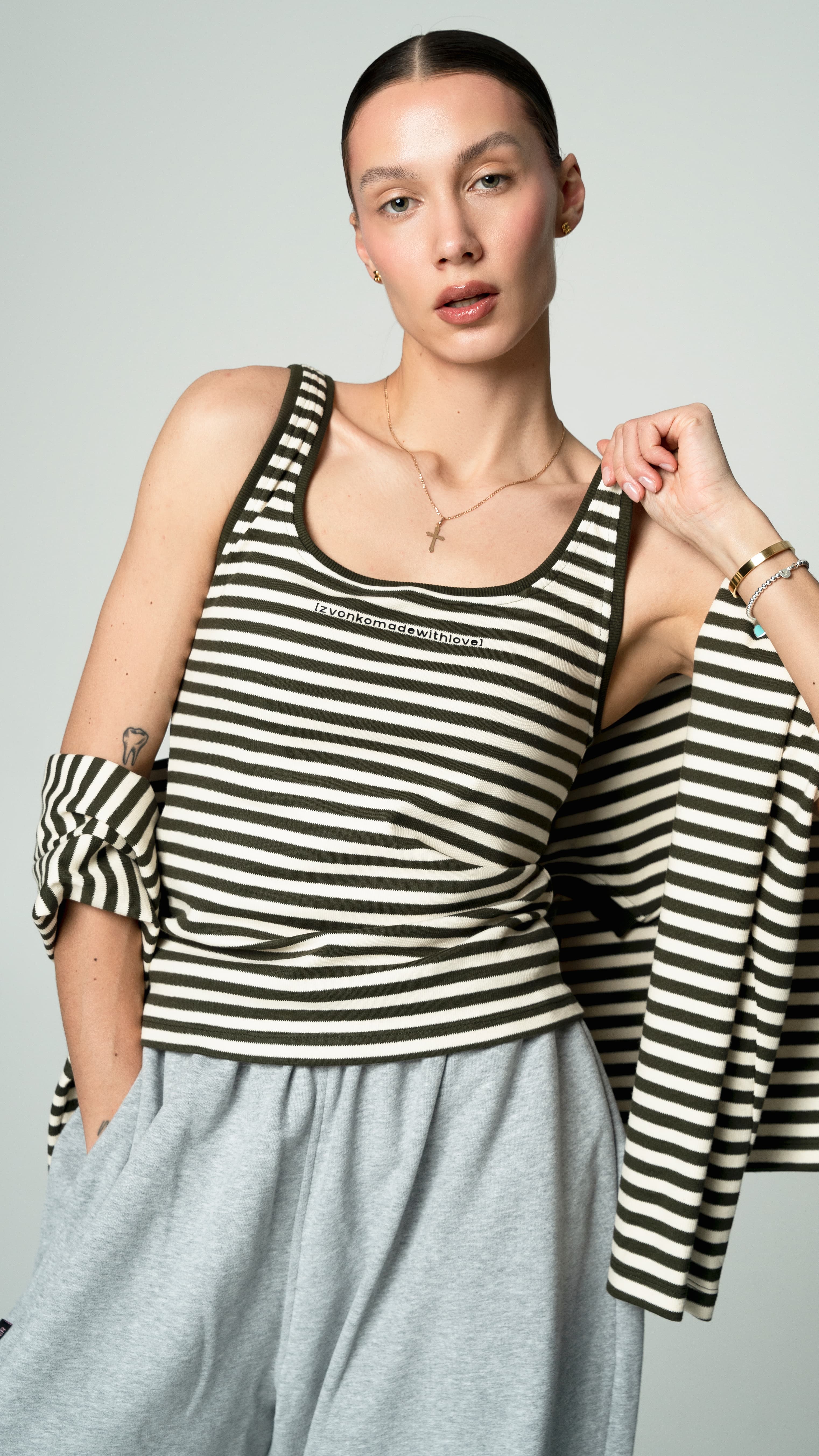 Футболка alcoholic