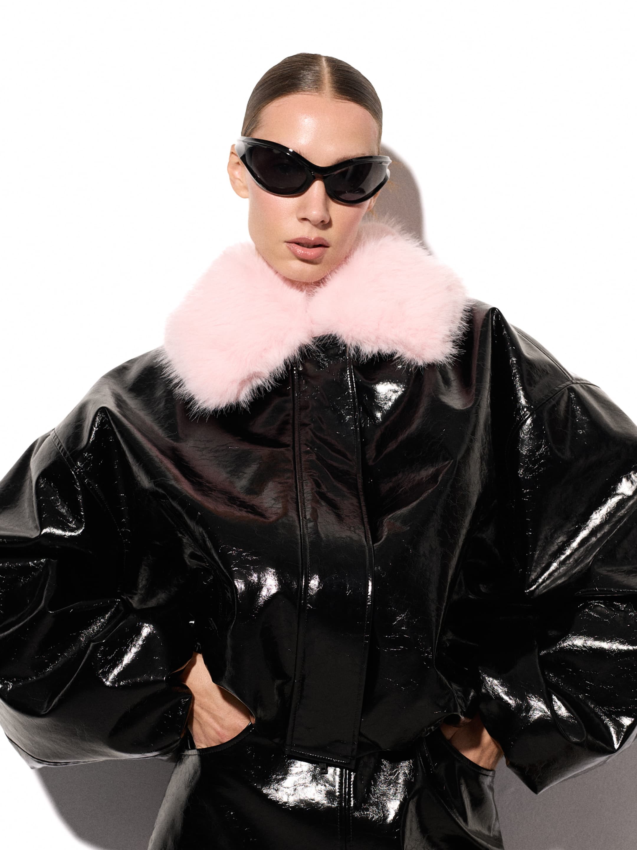 Collar Fur Vinyl runway