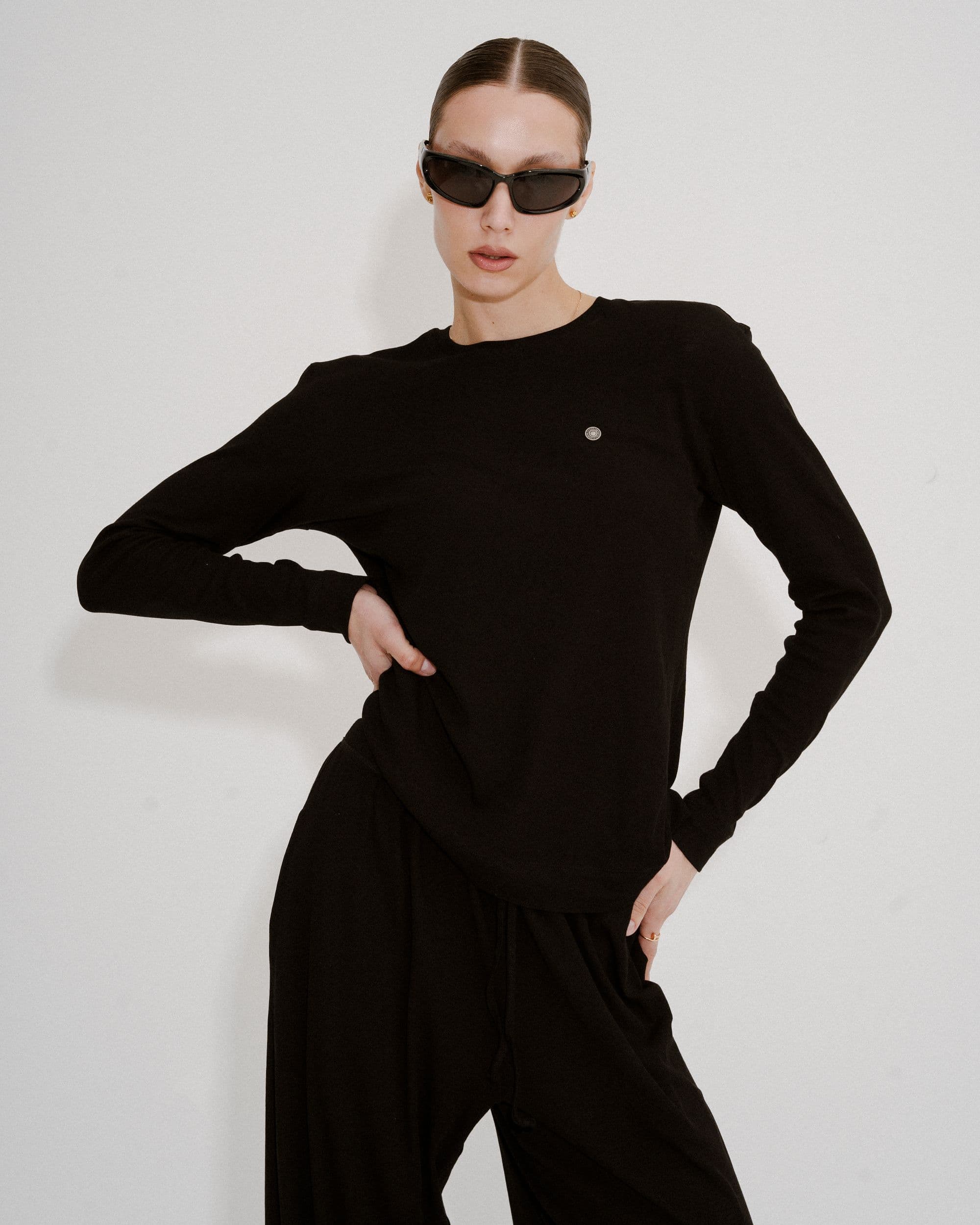 Лонгслив Essential bolt